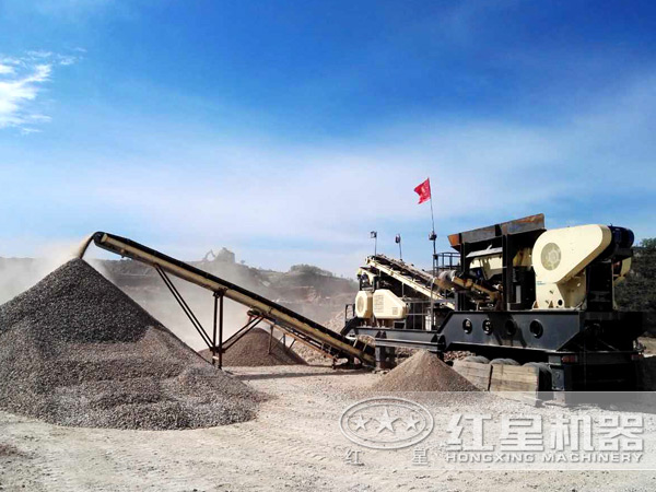 移動碎石機作業現場圖 移動碎石機作業現場圖