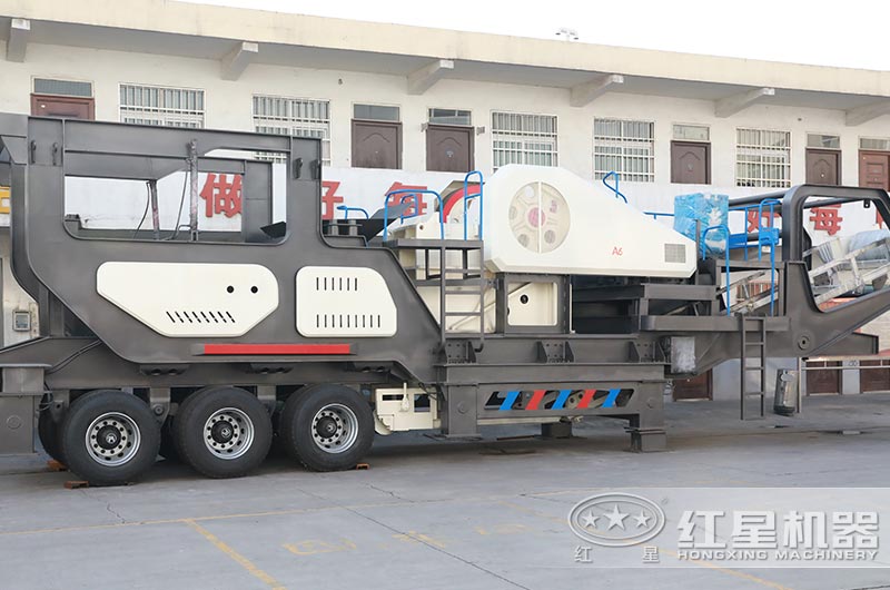 鄂破移動式破碎機設(shè)備圖片 鄂破移動式破碎機設(shè)備圖片